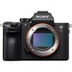 Sony a7R III Full-frame Mirrorless Interchangeable Lens 42.4MP Camera Body